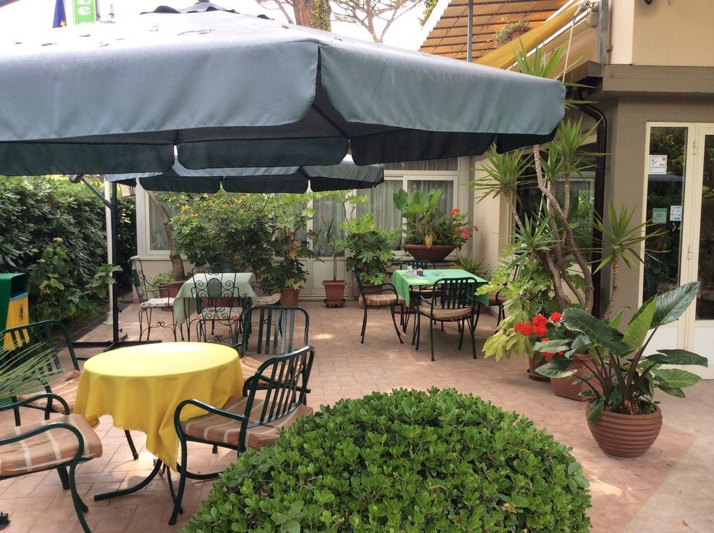 Hotel Le Ginestre Lido di Camaiore Ngoại thất bức ảnh