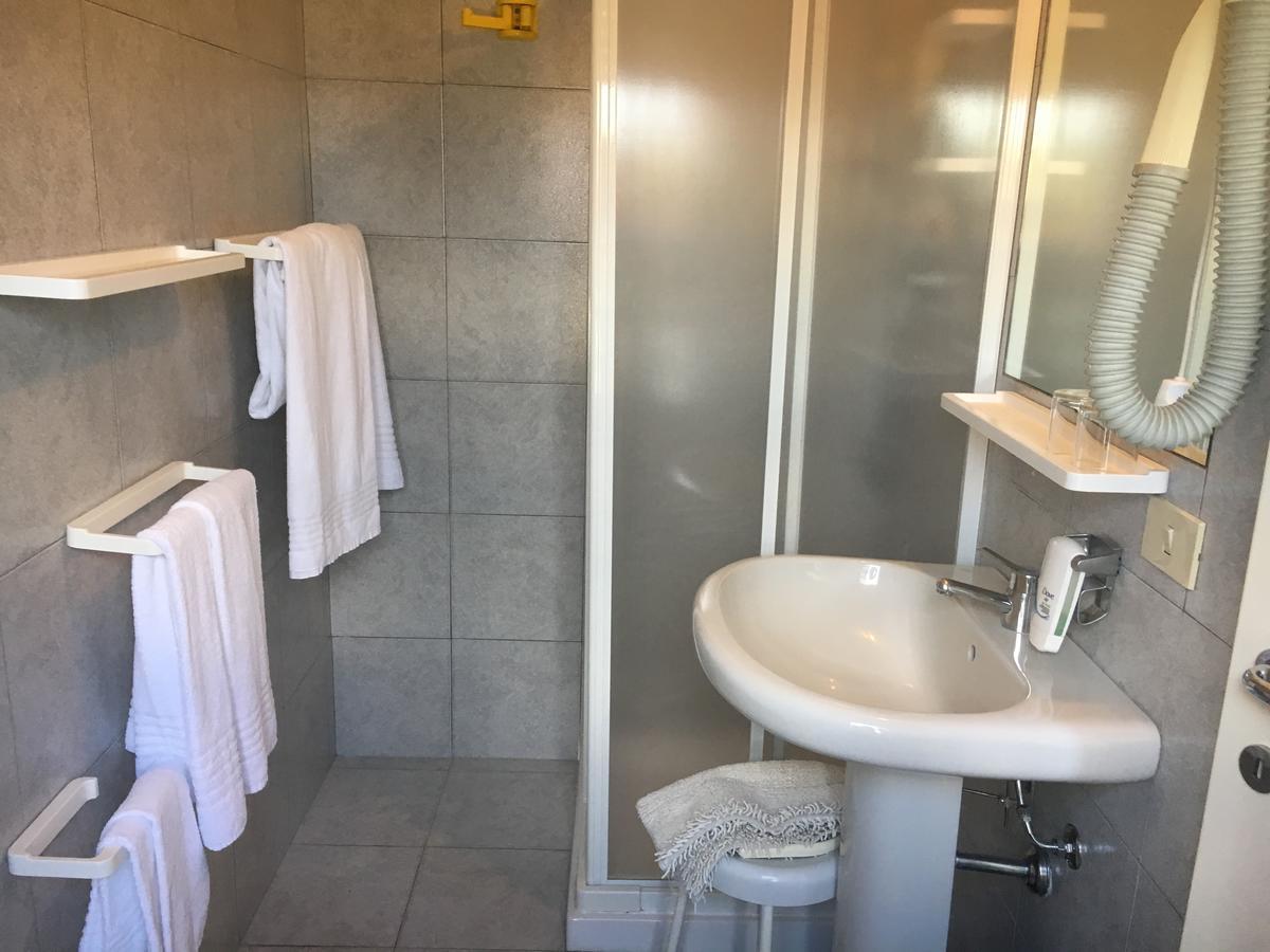 Hotel Le Ginestre Lido di Camaiore Ngoại thất bức ảnh