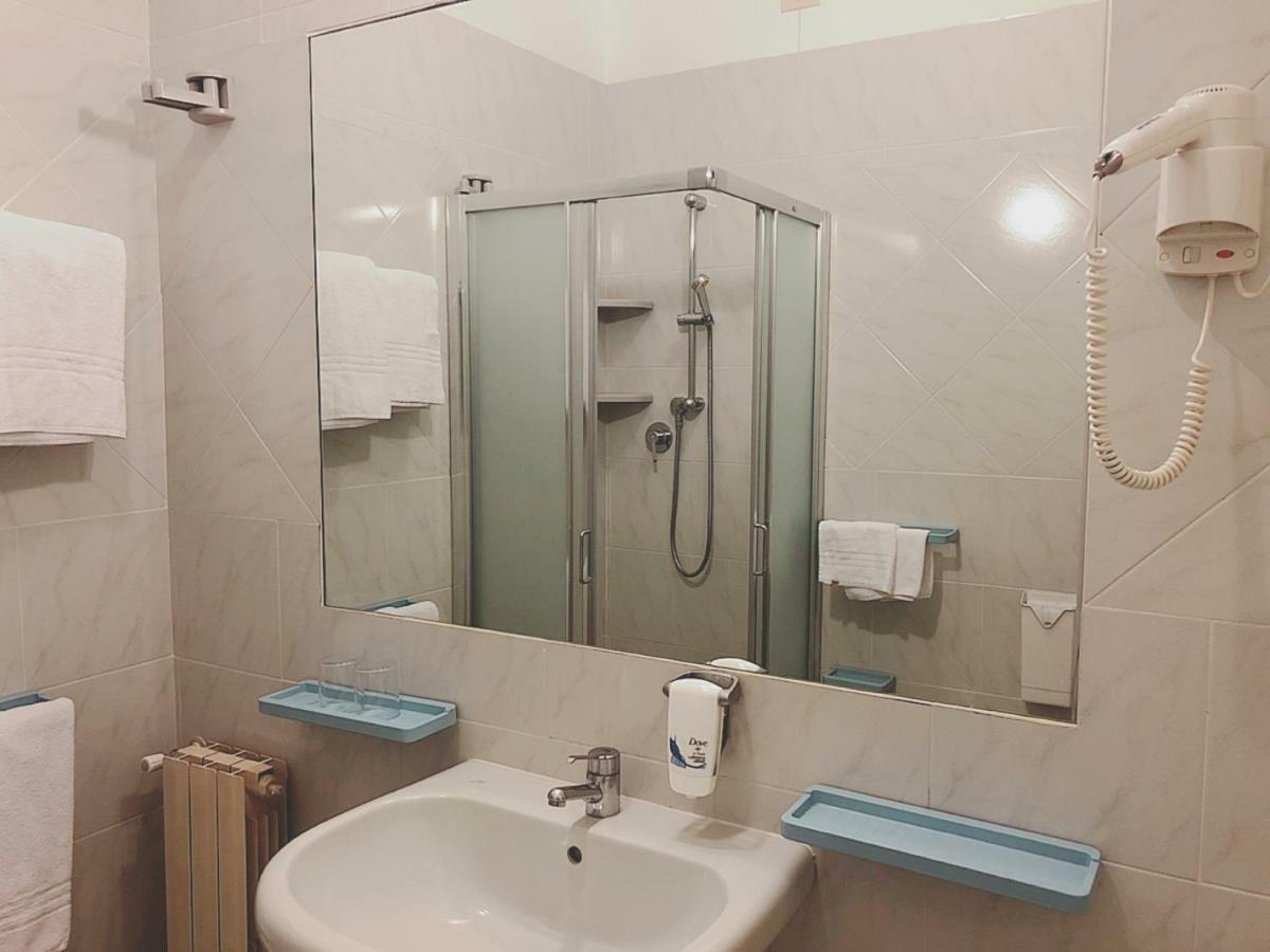 Hotel Le Ginestre Lido di Camaiore Ngoại thất bức ảnh