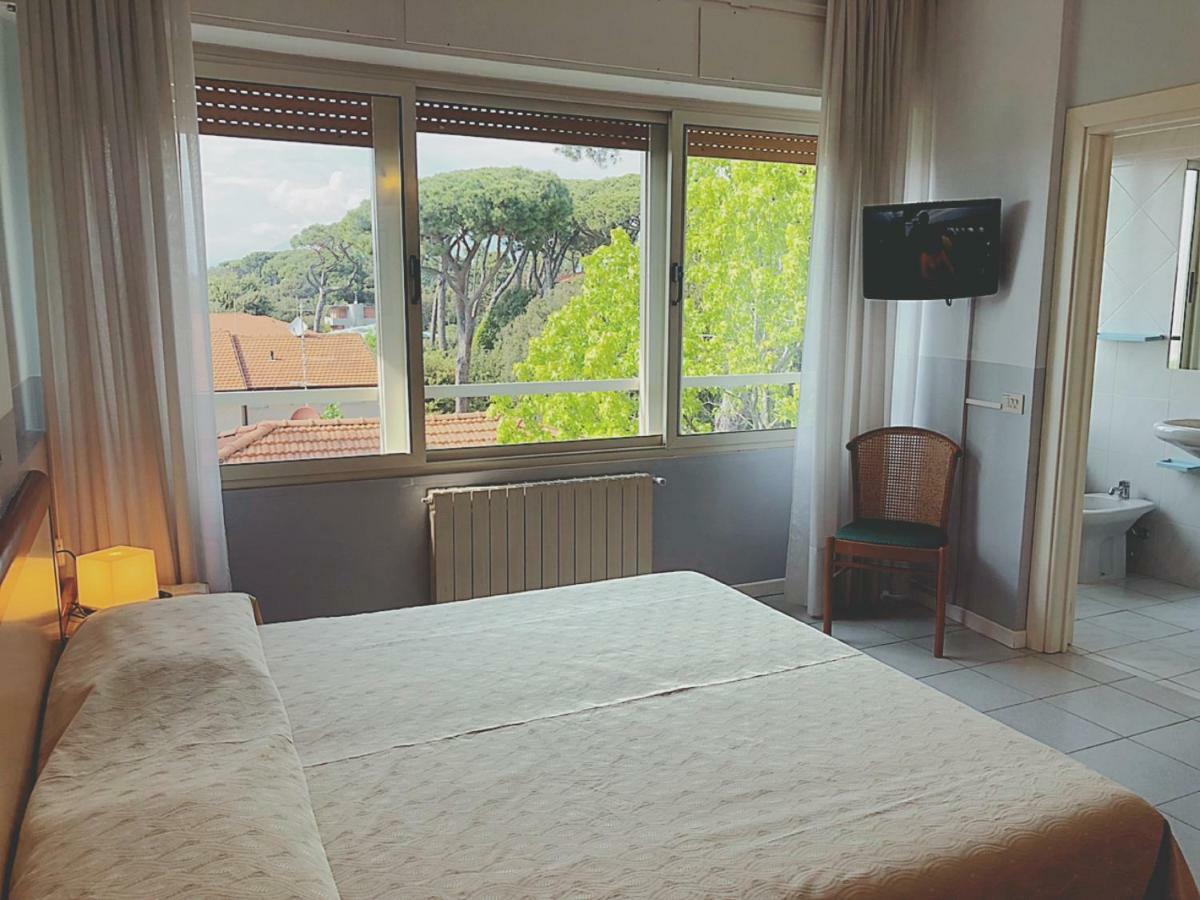 Hotel Le Ginestre Lido di Camaiore Ngoại thất bức ảnh